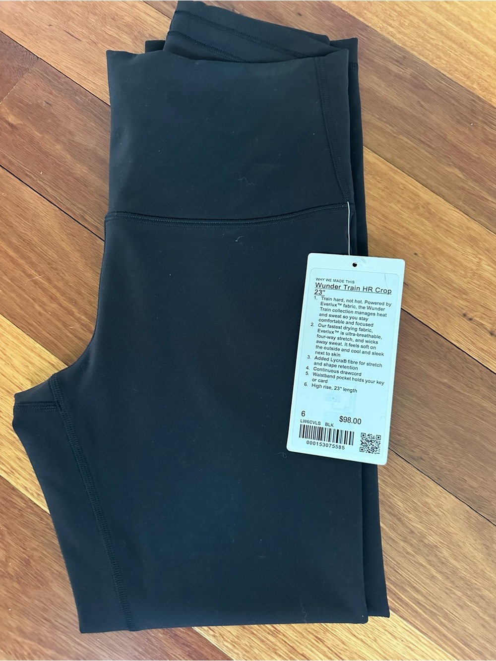 Women’s lululemon Black Wunder Train HR Crop - size 6